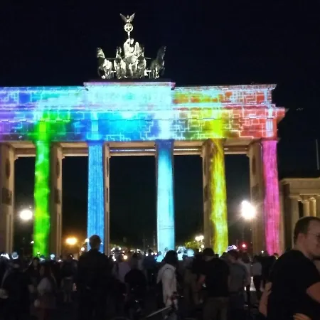 City-apartment Spreeufer Im Herzen Berlins Berlín