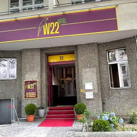 W22 Am Kurfuerstendamm 3*