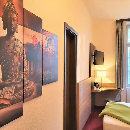 Melarose Feng Shui Hotel 3*