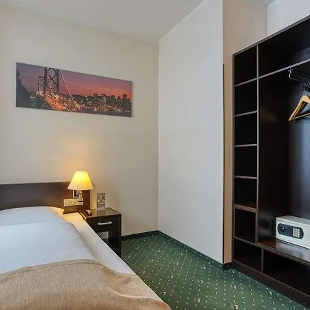 Titanic Comfort Kurfürstendamm Hotel