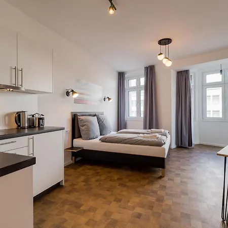 Nena Hermannplatz Aparthotel