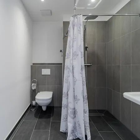 Nena Hermannplatz Aparthotel Berlin