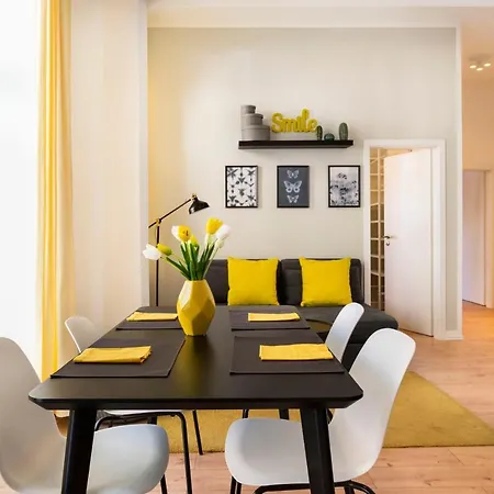Modern 4 Bedroom In - Charlottenburg Apartment Berlin