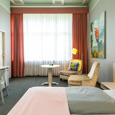 W22 Am Kurfuerstendamm Hotel 3*