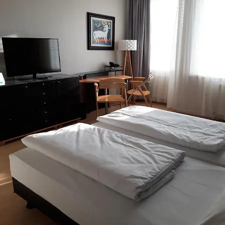 Hotel City East
