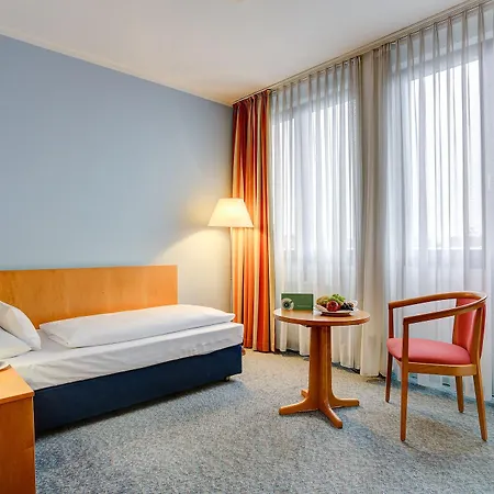 Otel Centro Park Berlin-neukoelln 3*