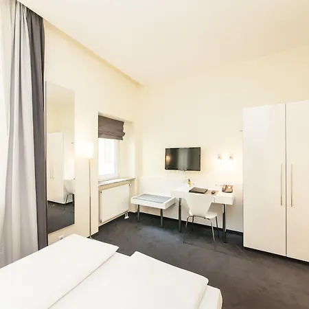 Hotel Garner - Checkpoint Charlie By Ihg
