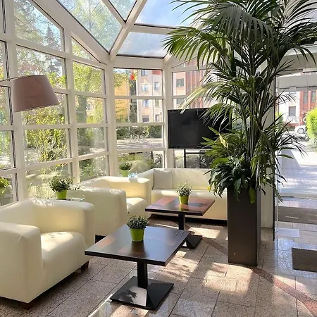 Senscity Spandau Hotel 3*