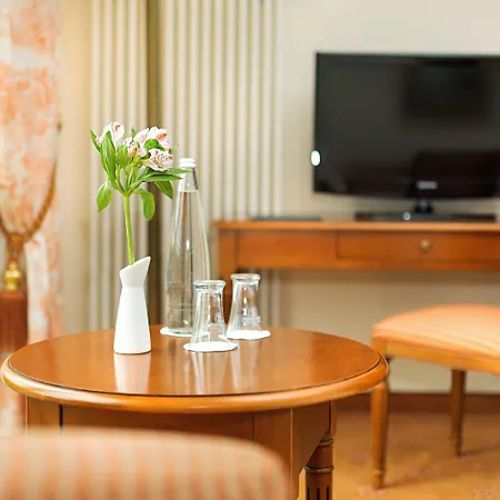 Victor's Residenz-hotel Hotel