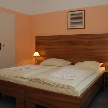 Alper Am Potsdamer Platz Hotel