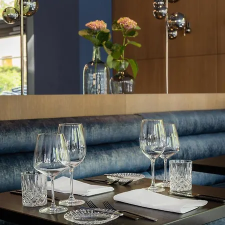 Hotel June Six West 3*