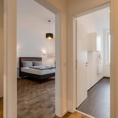 Nena Hermannplatz Berlin