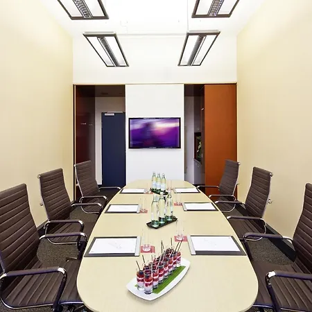 Отель Moevenpick Am Potsdamer Platz