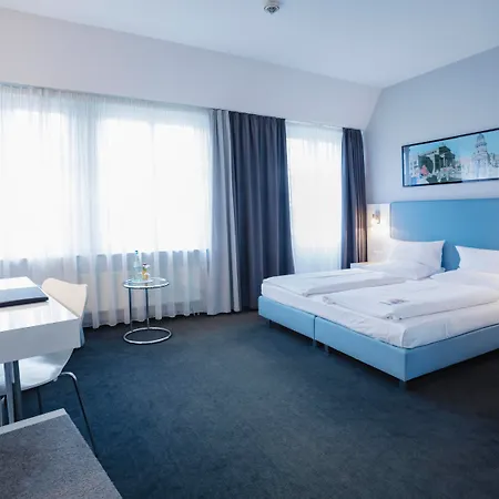 Garner - Checkpoint Charlie By Ihg 4* Berlin