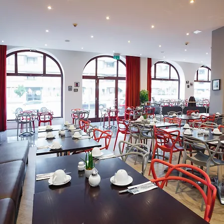 Garner - Checkpoint Charlie By Ihg 4* Berlin