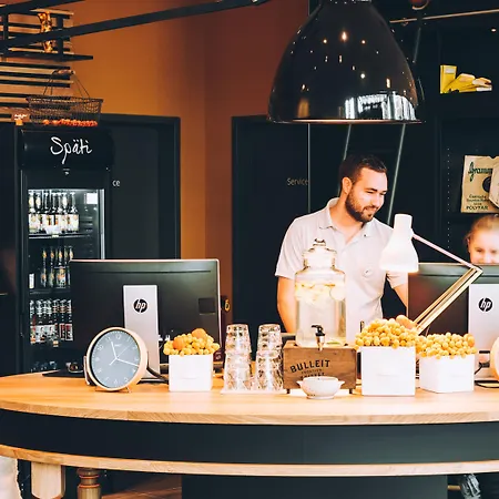 Vienna House Easy By Wyndham Prenzlauer Berg Отель 3*