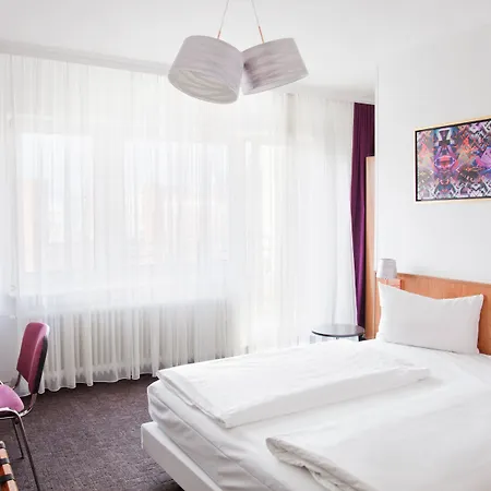 Hotell Les Nations 3*