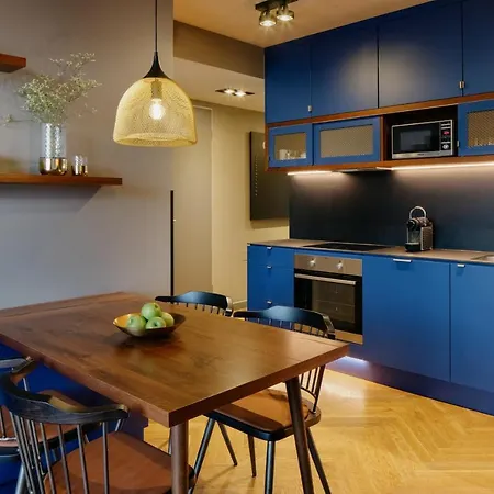 Apartmanhotel Downtown Mitte-wedding 4*