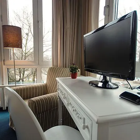 Midi Parkhotel Mitte Гостевой дом Берлин