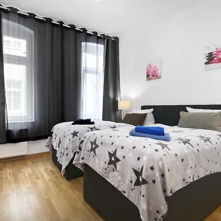 Апартаменты Grand Mitte Rosenthaler Platz