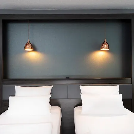 City East Hotel 4*