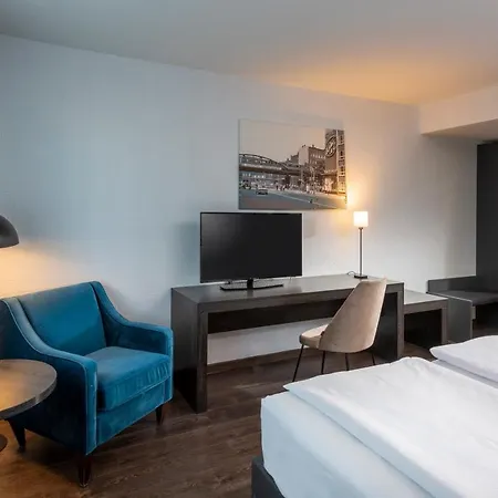 City East 4*