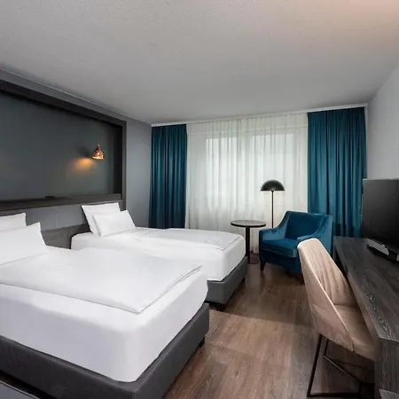 Hotel City East
