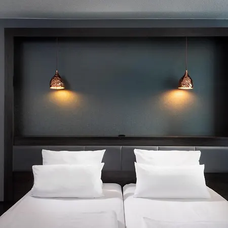 Hotel City East