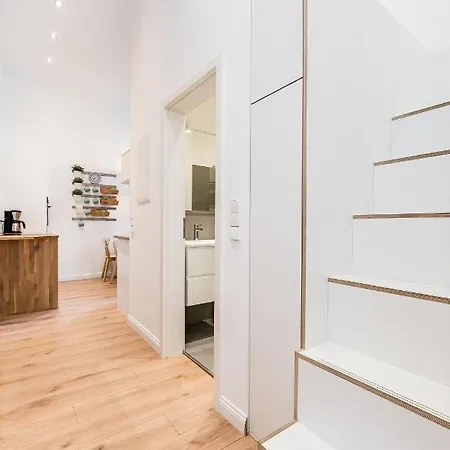 Stylish New Cube Loft Ii By Berlin-wall-apartments Appartement Berlijn