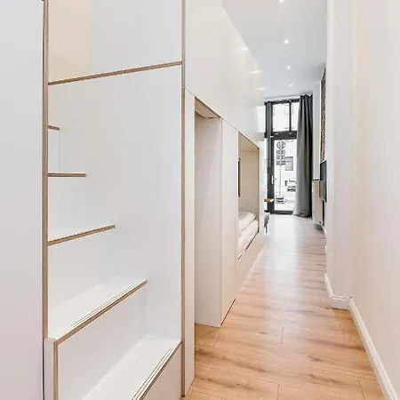 Stylish New Cube Loft Ii By Berlin-wall-apartments * Berlijn