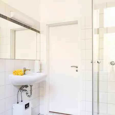 Modern 4 Bedroom In - Charlottenburg * Berlin