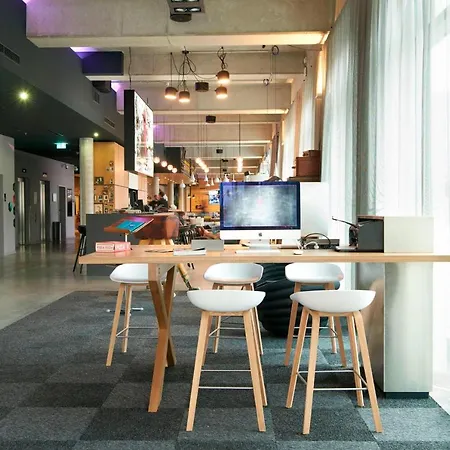 Hotel Moxy Ostbahnhof 4*