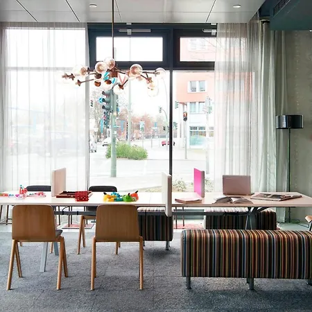 Moxy Ostbahnhof