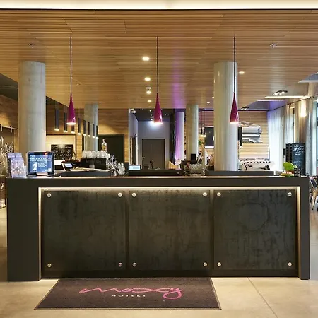 Moxy Ostbahnhof Hotel