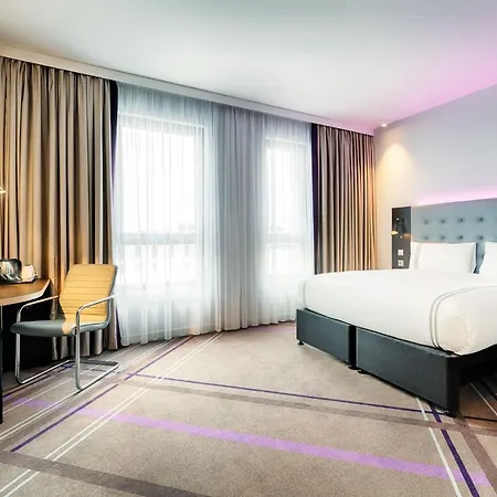 Hotel Premier Airport