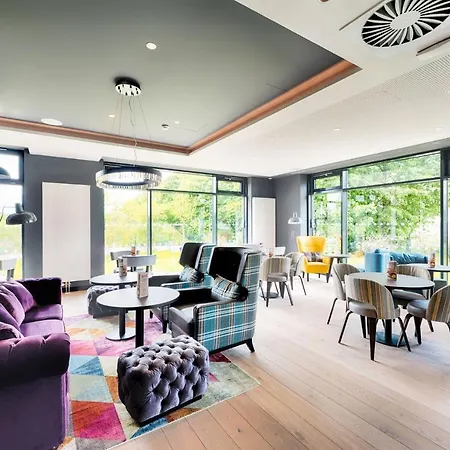 Hotel Premier Airport 3*