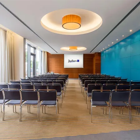 Radisson Collection Hotel, Отель