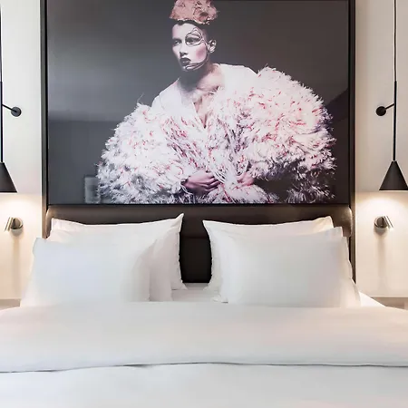 Radisson Collection Hotel, Отель 5*
