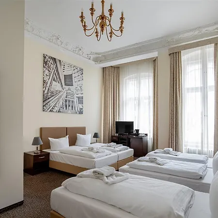 Upper Kurfuerstendamm 3* Berlín