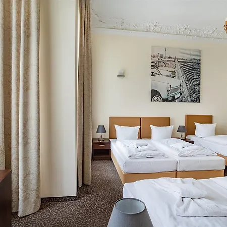 Hotel Upper Kurfuerstendamm 3*