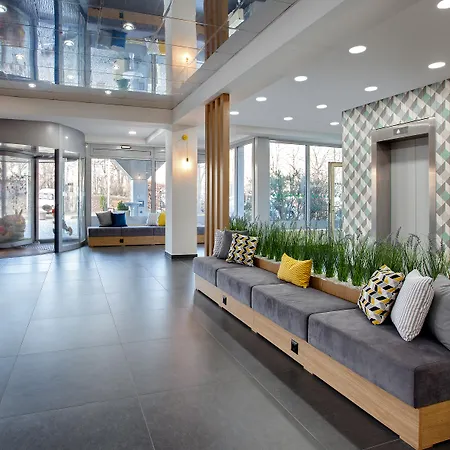 Hotel City East