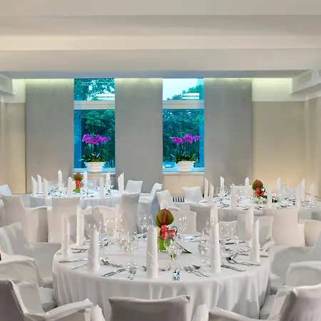 Intercontinental By Ihg Hotel