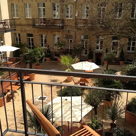 Garden Living - Boutique