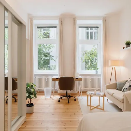 Cozy In Schoneberg - Perfect & Quiet Location