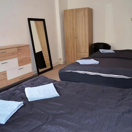 Hauptbahnhof: Family-friendly Group For 8 Apartment Berlin
