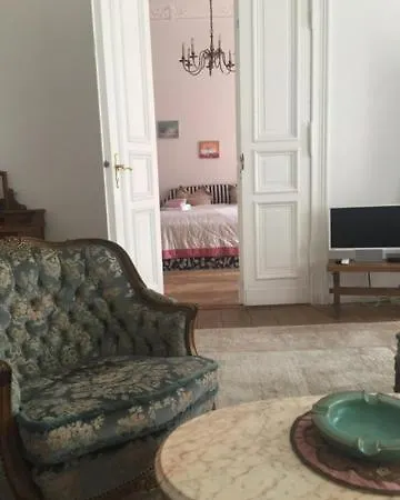 Apartment Kant