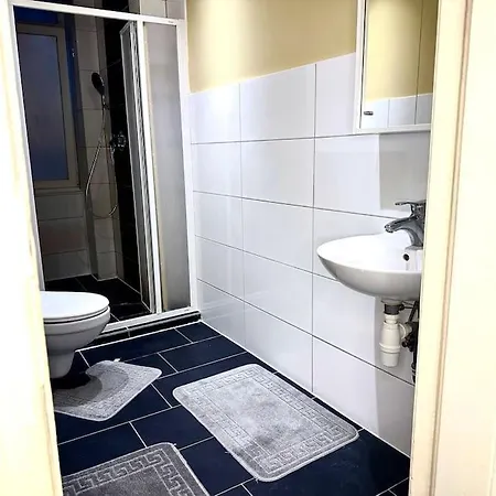 Appartement Schoenes Grosses Im Zentrum Berlins *