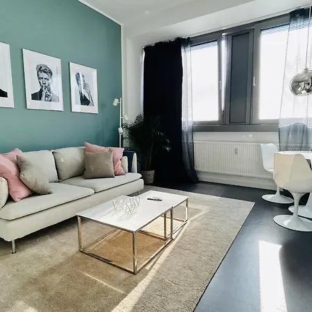 Skyview Studio At Kreuzberg-mitte Appartement Berlijn