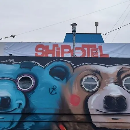 Отель Shipotel-berlin Gmbh, Shipotel Eastern & Shipotel Western 2*