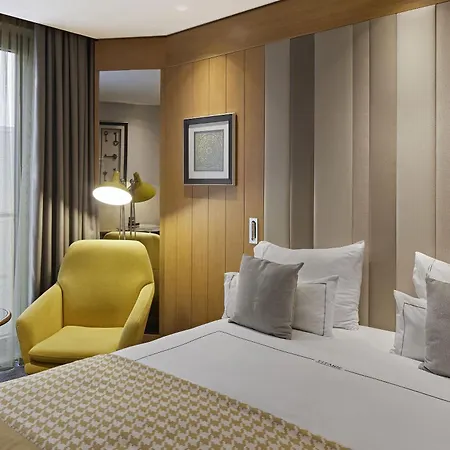 Titanic Chaussee 4*